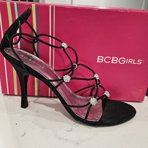 BCBGirls - Picture 6 of 9